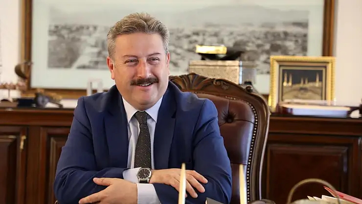 MELİKGAZİ YENİ TİYATRO SALONUNA YAKINDA KAVUŞUYOR