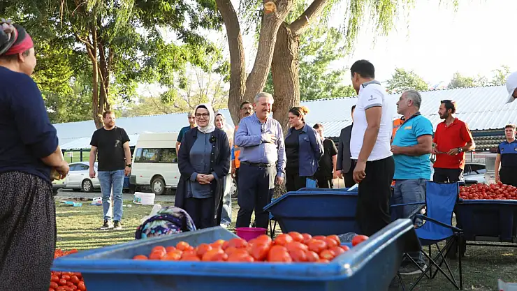 Milletvekili Böhürler, melikgazi salça günleri'ni ziyaret etti