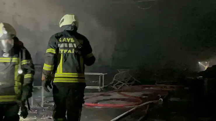 Mobilya Fabrikasında korkutan yangın