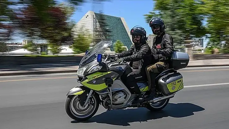 Motosiklet Yolcusuna da Gözlük ve Eldiven zorunluluğu