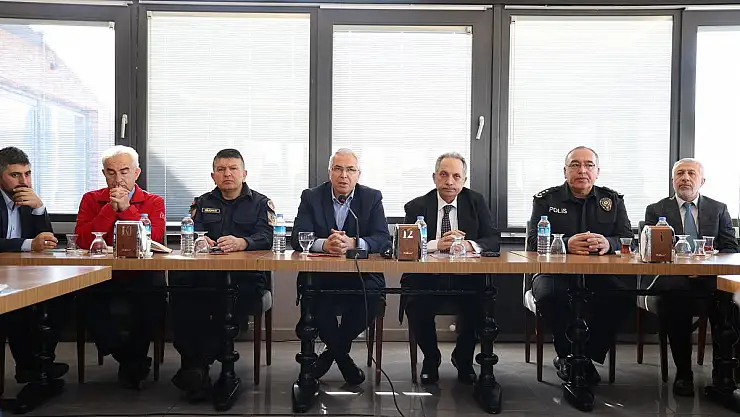 MUHTARLAR TOPLANTISINDA GÜNDEM DEPREM