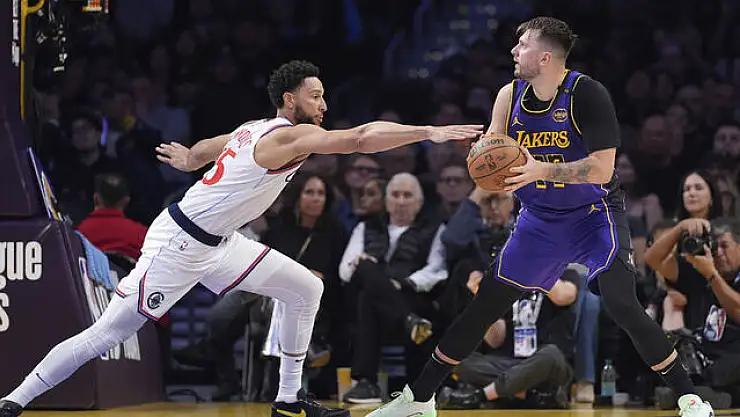 NBA'de Lakers, üst üste 5. galibiyetini aldı!