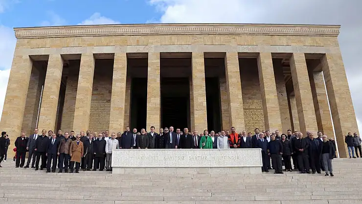 ODA VE BORSA BAŞKANLARI ANITKABİR DE