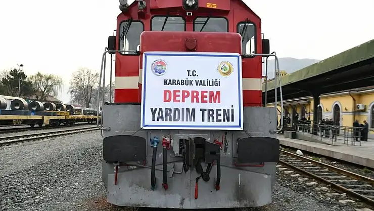 ODUN YÜKLÜ TREN YOLDA