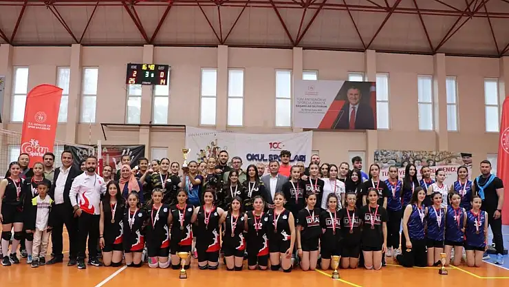 Okul Sporları Voleybol Genç B İl Birinciliği müsabakaları sona erdi