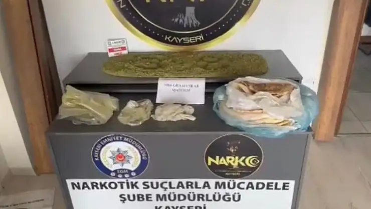 Operasyonla 3 kilo uyuşturucu ele geçirildi