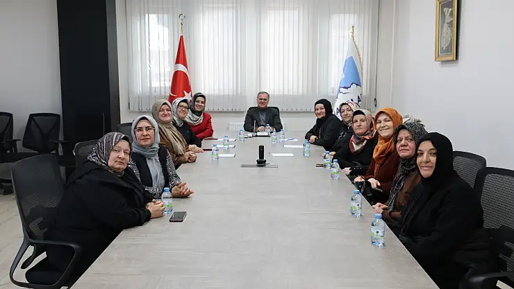 Özdoğan'dan engelli öğrencilere destek