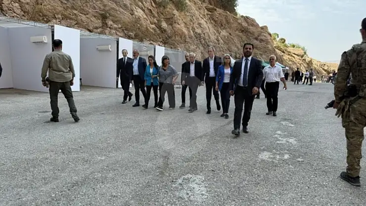 PKK'lı Bbir grup Süleymaniye'de silahlarını imha etti