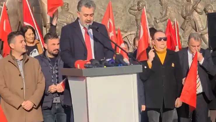 Kılınç,''Atatürk'e saldıranlara Türk milleti cevabını verecek''