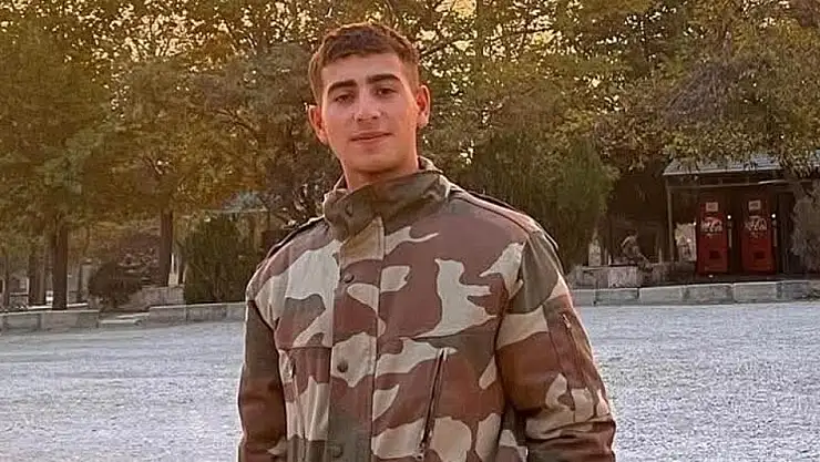 Şehit Ahmet Kuşak'ın Baba Ocağına Bayrak asıldı