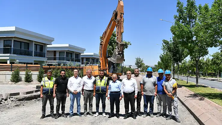 Şehit Komandolar caddesi'nde 22 milyon TL'lik altyapı ve asfalt yatırımı