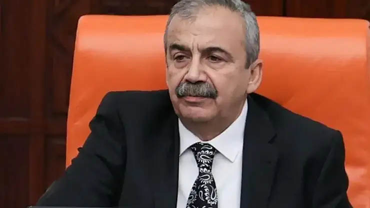 Sırrı Süreyya Önder hayatını kaybetti