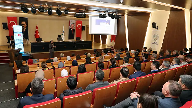 Talas Belediyesi'nde 'sağlıklı uyku'konulu konferans