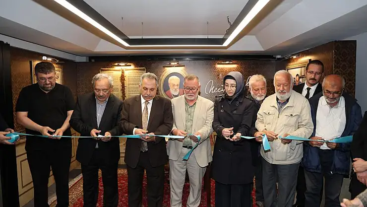 TALAS'TA NECİP FAZIL KISAKÜREK SERGİSİ AÇILDI