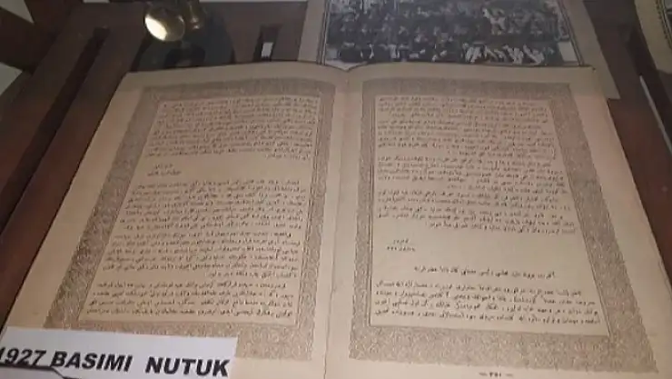 Tarihi 'Nutuk' Bursa'da sergileniyor