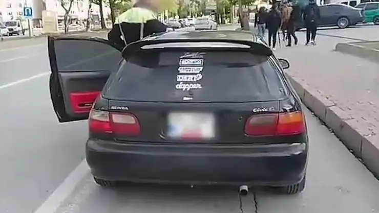 Trafik polisleri 25 bin 793 araç ve sürücüyü denetledi