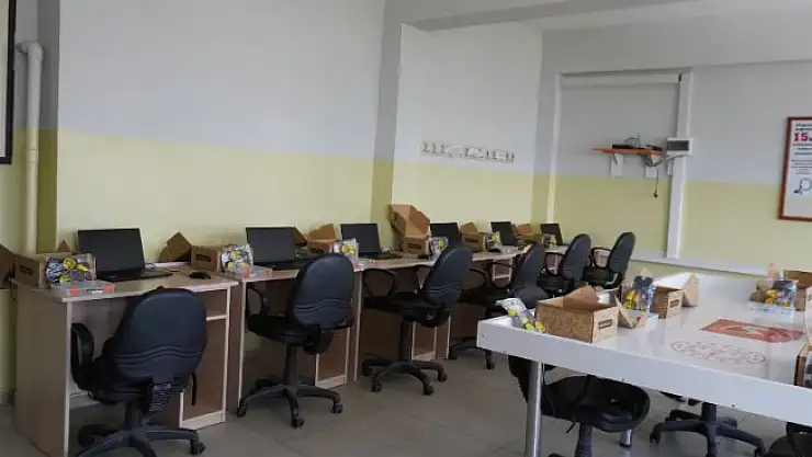 TÜBİSAD'dan Hatay'a iki yeni teknolojik sınıf