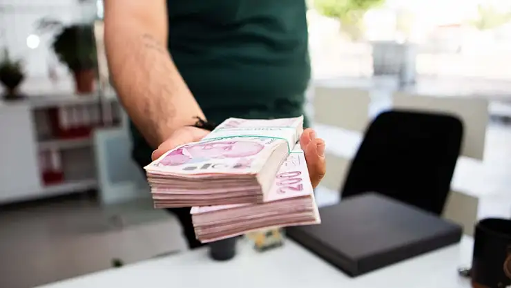 Türk-İş: Açlık sınırı 23.615 TL