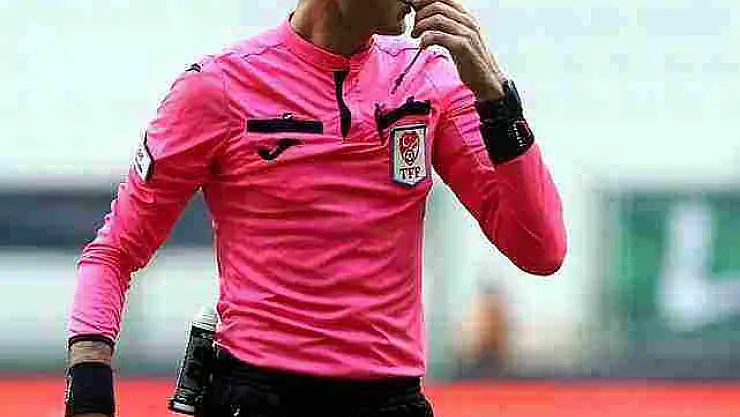 UEFA'dan Türk hakemlerine inceleme