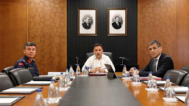 Vali Çiçek başkanlığında asayiş değerlendirmesi yapıldı