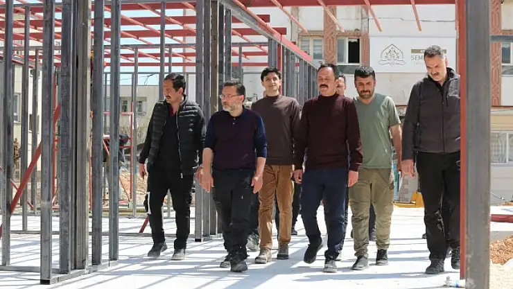 VALİ ÇİÇEK DEPREM BÖLGELERİNDE UNUTAMADIKLARINI ANLATTI