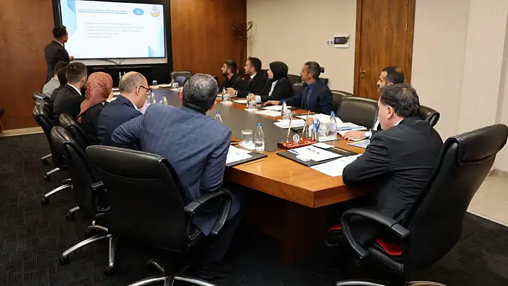 Vali Çiçek, ERVA spor okulları toplantısına başkanlık etti