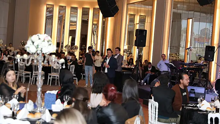Vali Çiçek Kayseri Mimarlık Festivali Gala Yemeğine Katıldı