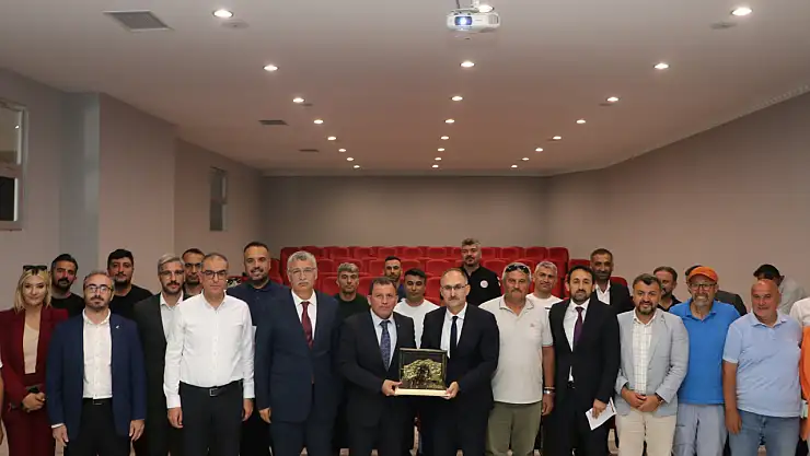 Vali Çiçek, Kayseri spor toplantısına katıldı