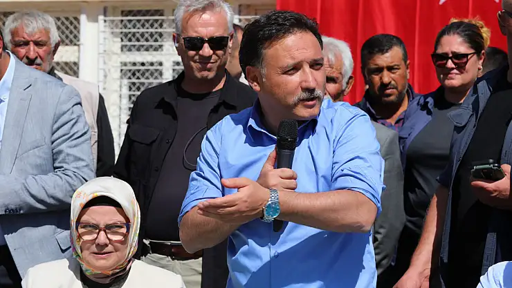 Vali Çiçek, Salur mahallesi'nde vatandaşlarla buluştu