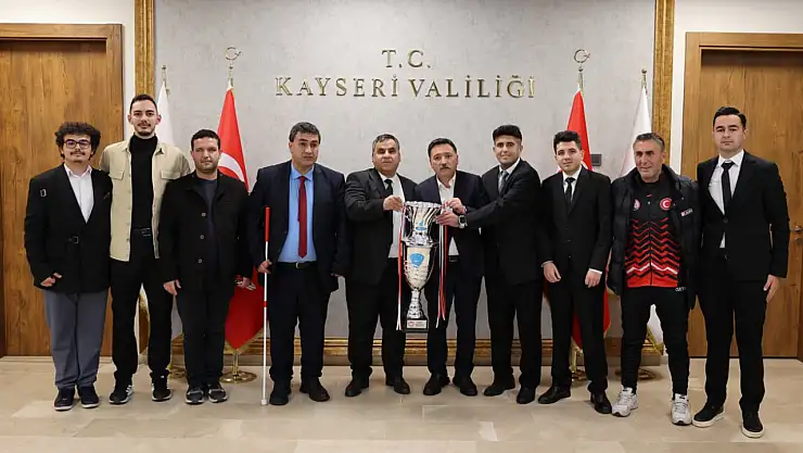 Vali Çiçek'ten şampiyon GESK'e tebrik