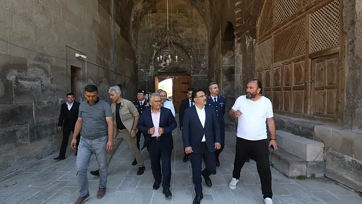 VALİ ÇİÇEK VE  BÜYÜKKILIÇ'TAN KARATAY HANI'NDA İNCELEME