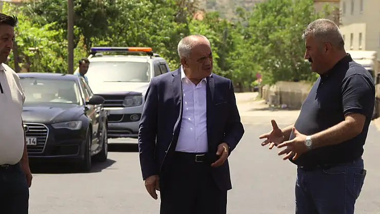 YAHYALI'DA ASFALTLAMA ÇALIŞMALARI DURMAK BİLMİYOR
