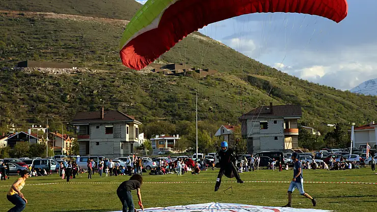 YAMAÇ PARAŞÜTÜ İNİŞ ALANI RESMEN İNİŞ PARKURU OLDU
