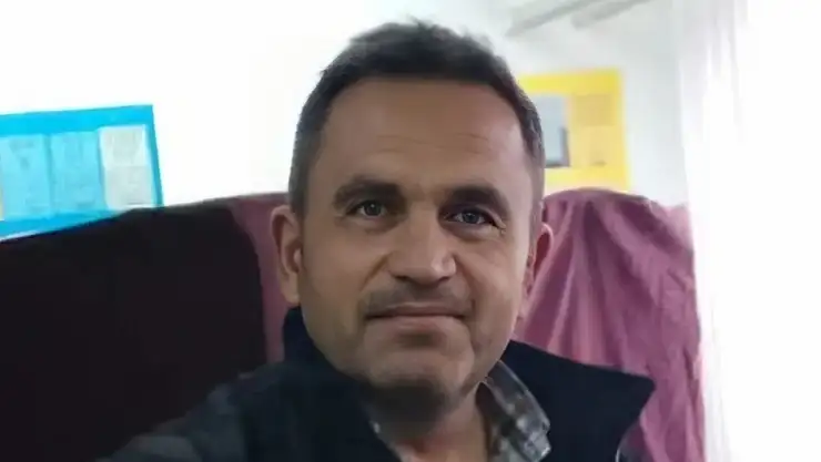 Yangına müdahale ederken kanala düşüp alevlere yakalandı