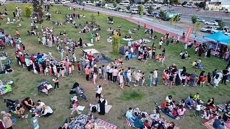 YEŞİLYURT MAHALLESİ AÇIK HAVA SİNEMA GÜNLERİ