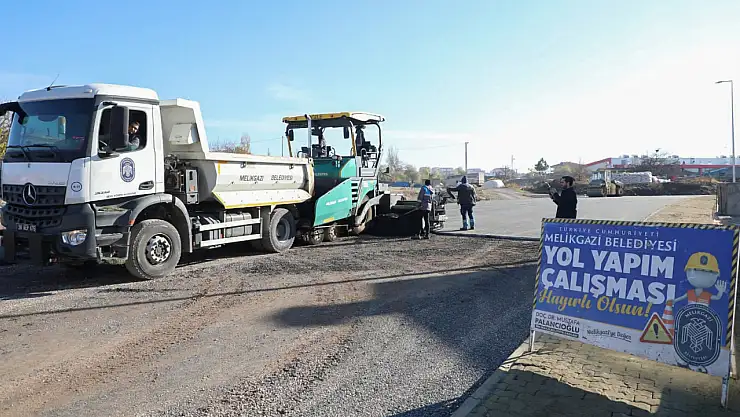 Yeşilyurt'ta asfalt çalışması