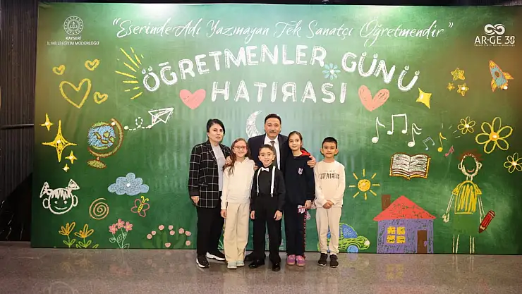 'Zamana Yenilmeyen Şarkılar' Öğretmenler gecesi
