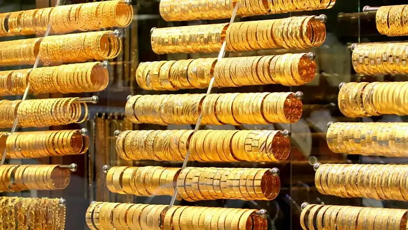 Altın fiyatlarında düşüş sürüyor