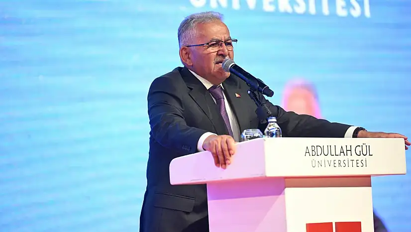 Başkan Büyükkılıç ve Cumhurbaşkanı Gül, AGÜ mezuniyet töreninde
