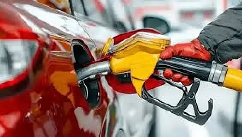 Benzine 2,17 TL Zam, Tüketiciye 54 Kuruş Yansıyacak