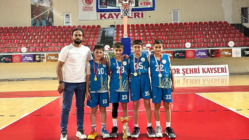 Bünyan Naci Baydemir İmam Hatip Ortaokulu Kayseri Şampiyonu Oldu