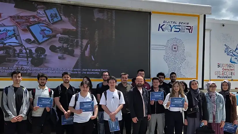 Geleceğin Yazılımcıları Bilişim Akademisi'nden Mezun Oldu
