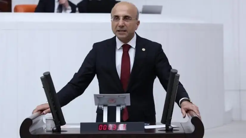 Genç: Gelirle değil, borçla hayatta kalınıyor