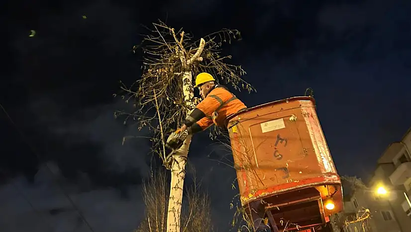 Raylı Sistem Hattında Gece Mesaisi