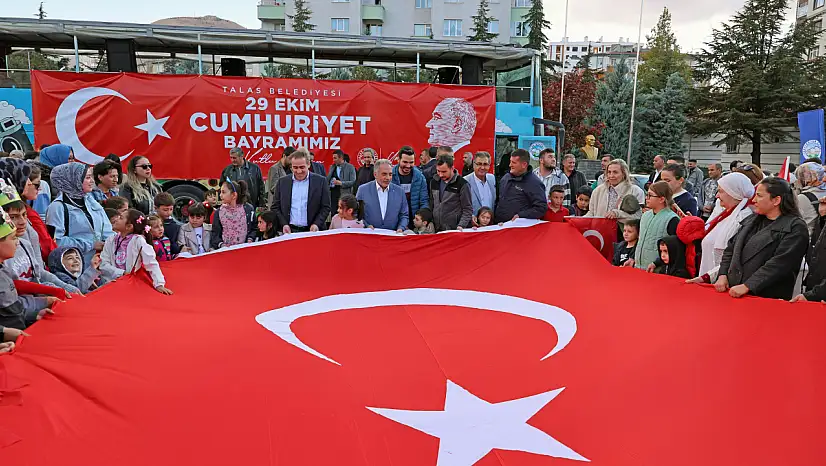 Talas'ta 29 Ekim coşkusu