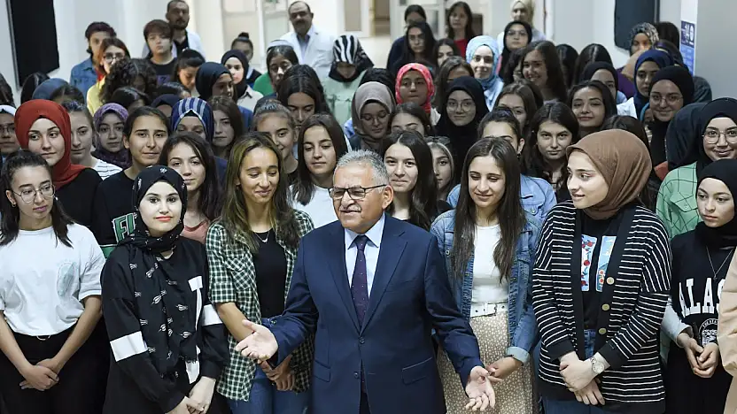 Başkan Büyükkılıç'tan lgs öğrencilerine destek