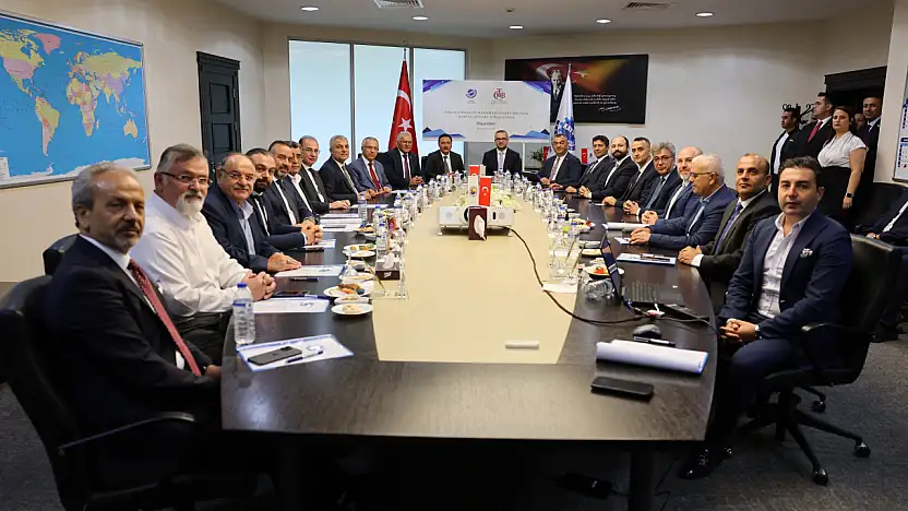 Başkanı Karahan'dan Kayseri'de ekonomi toplantısı