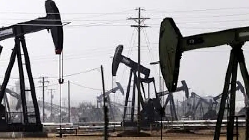 Brent petrol 74 doların altına geriledi