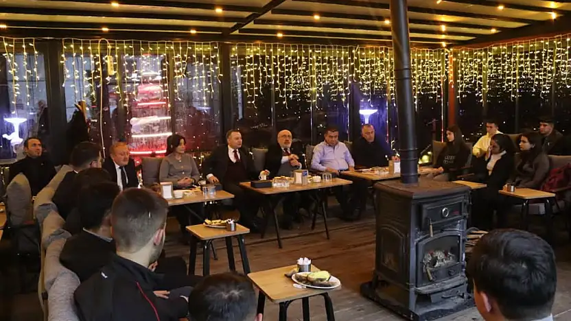 Bünyan'da 'Gençlerle Başbaşa' programı düzenlendi