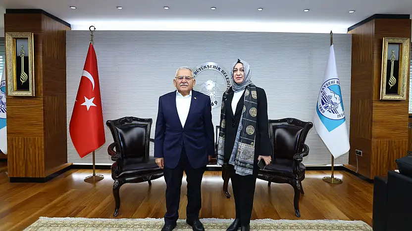 Büyükkılıç, Hacılar'ın ilk kadın ilçe başkanını kabul etti